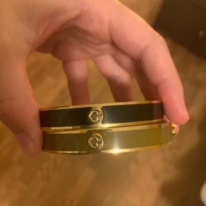 2 for 1 C.Wonder bracelets!